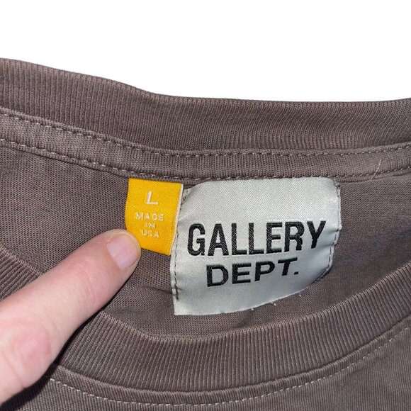 Gallery Dept. Brown Crewneck T-Shirt With Yellow Logo Print Short Sleeves Made I - Picture 4 of 9